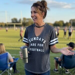 Express One Eleven Gray Graphic Sundays Are For Football T-Shirt Small V-Neck‎